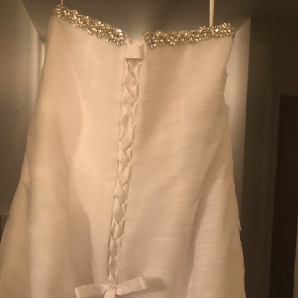 White Mermaid Wedding Bride Dress - Picture 6 of 7